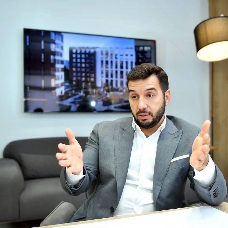Анзор Берсиров о ситуации на рынке девелопмента, планах и новых проектах компании в интервью газете «Коммерсантъ».